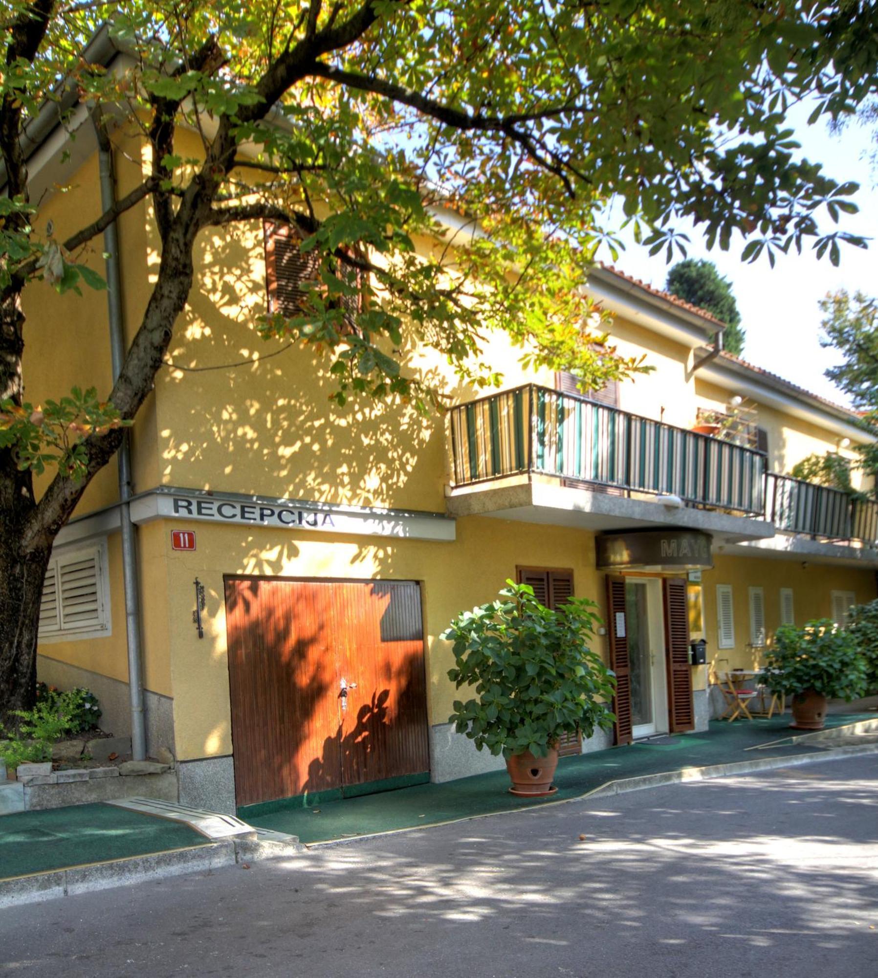 Forgotten Garden Apartments Portoroz Ngoại thất bức ảnh